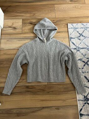 ALO Yoga Cable Knit Winter Bliss Hoodie in Gray
